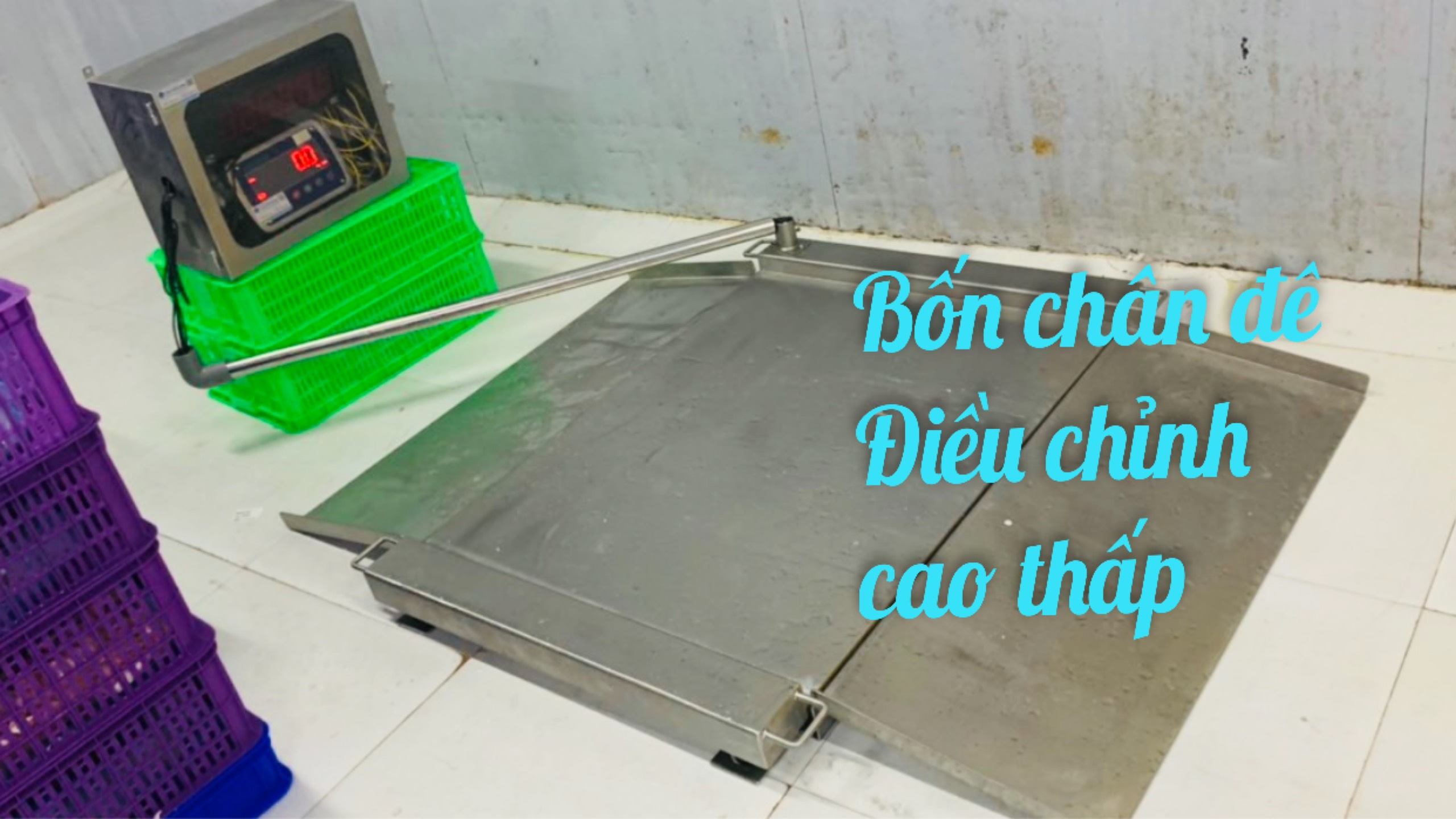 4 chân điều chỉnh ccao thấp cân ram dốc